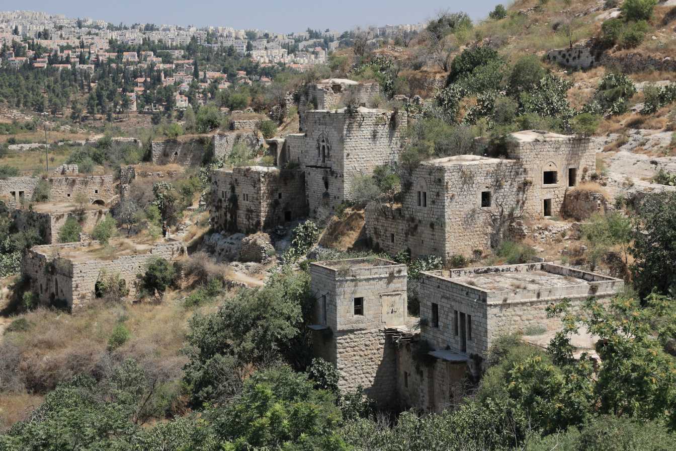 village abandonne 1